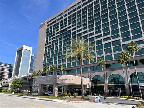 Hyatt Regency Jacksonville Riverfront - Explore the St. Johns River