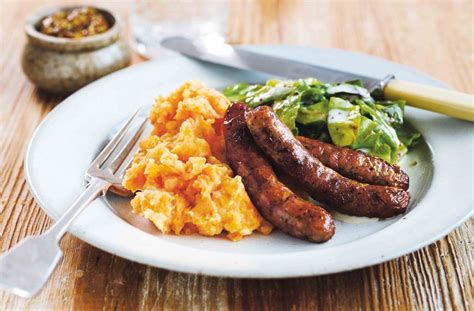 Sausage and mash | Recipe | 600 calorie meals, Sausage recipes for dinner, Sausage and mash