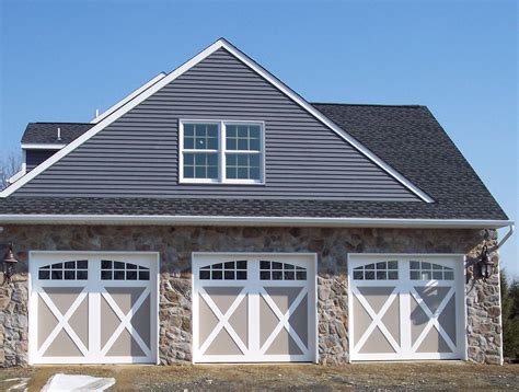 What To Consider When Choosing Glass For Garage Doors