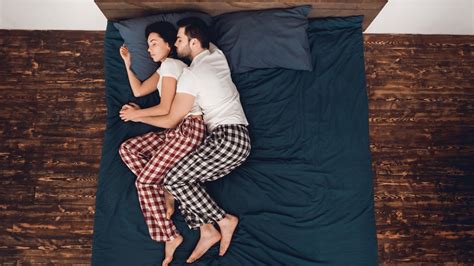 benefits of sleeping in the spooning position | HealthShots