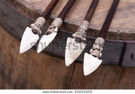 Different Types Arrowheads American Indians Arrows Stock Photo 2220332059 | Shutterstock