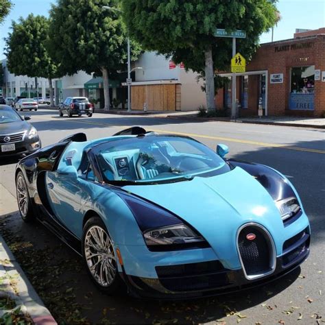 Bugatti Veyron Grand Sport Vitesse Legends Series 'Jean-Pierre Wimille ...