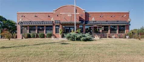 Like-New Restaurant in Growing Murfreesboro, TN • Beachwood Commercial Real Estate Brokerage