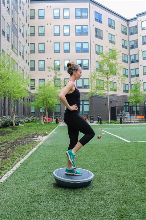 This Fun BOSU Workout Will Fire Up Your Core & Activate Your Balance