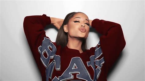 Ariana Grande 2021 Laptop Wallpapers - Wallpaper Cave