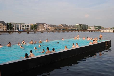 A floating public swimming pool in Berlin. : pics