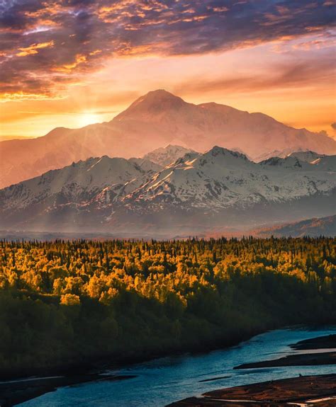 Stunning Alaska Photography Capture the Beauty of Its Mountains