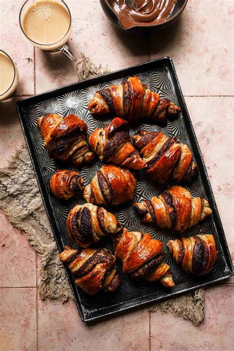 Easy chocolate puff pastry croissants (rugelach) recipe