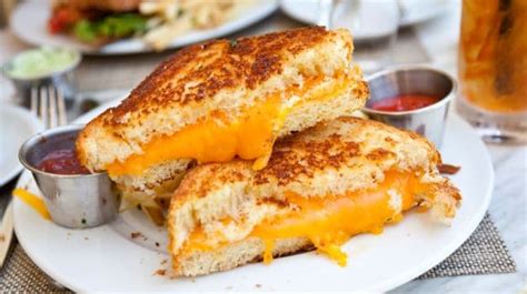 How to Make the Perfect Grilled Cheese Toast - NDTV Food