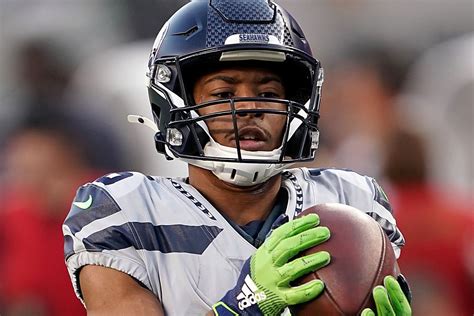 Injury update for Seahawks WR Tyler Lockett after Week 10 victory ...