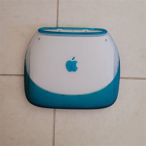 iBook G3 (1999) : r/nostalgia