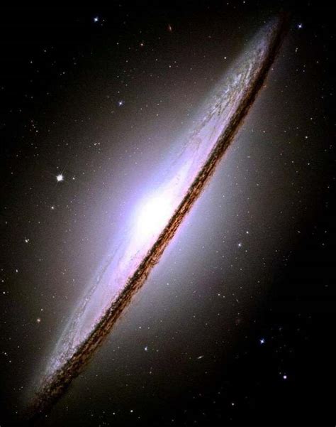 Sombrero Galaxy - THE WORLD ALOHA