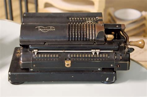 Calculating machine,mechanically,old,historically,museum - free image from needpix.com