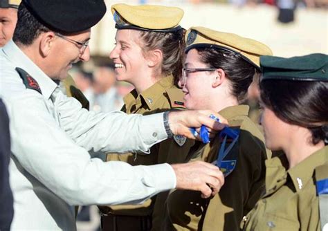 Number of women in senior IDF roles continues to climb - www ...