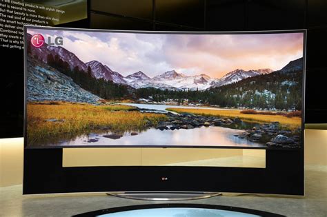 LG CURVED ULTRA HD TV model 105UC9 at CES 2014 (1).jpg – LG NEWSROOM