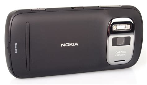 Nokia PureView 808 Camera Phone Review