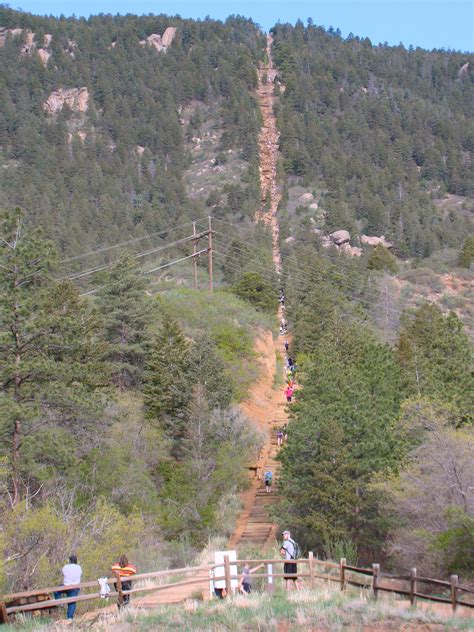 The Manitou Incline in Colorado Springs : r/crazystairs