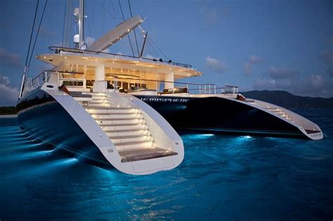 (Hemisphere) (145') Sailing Vessel - The Largest Luxury Catamaran in the World (With images ...