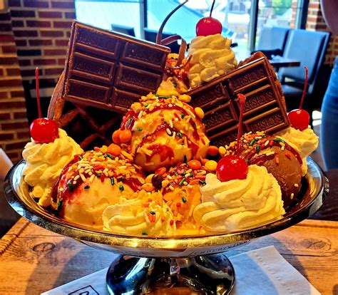 The Chocolatier restaurant at Hersheypark is a true FUN to to table experience that will delight ...