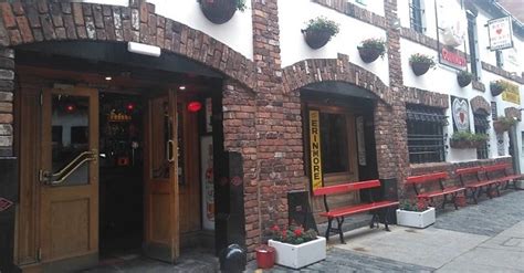 A Whiskey Lover's Dream Bar: The Duke of York, Belfast - Bar Review