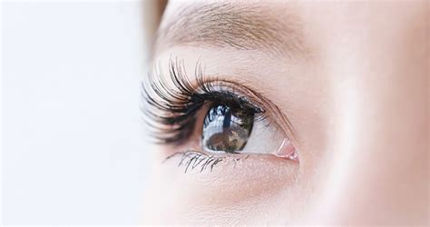 Epiretinal Membrane Treatment Guide [2021] - Symptoms, Surgery, Cost