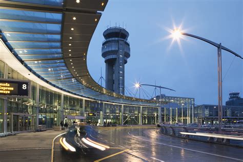 2005-2009 Montreal-Trudeau International Airport expansion - Jodoin Lamarre Pratte architectes inc.