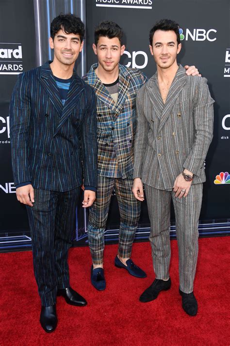 The Jonas Brothers 2019 MTV VMAs Outfits Had Them Ready For Fall