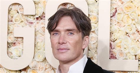 Cillian Murphy Gives Golden Globes Speech With Lipstick On His Face ...