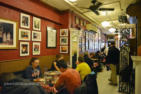 Lombardi's Pizza in NYC New York |Tony Johor Kaki Travels for Food · Heritage · Culture · History