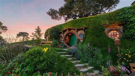 Hobbiton™ Movie Set Tours