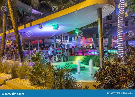 People Enjoy Nightlife at Ocean Drive Along South Beach Miami in the ...