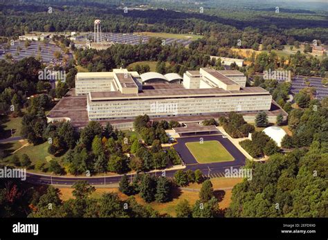 Cia headquarters hi-res stock photography and images - Alamy