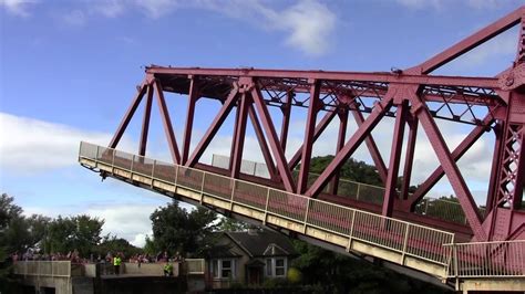 Inchinnan Bascule Bridge - YouTube