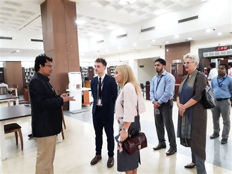 University of Hull, UK team visited North South University Library – The Librarian Times