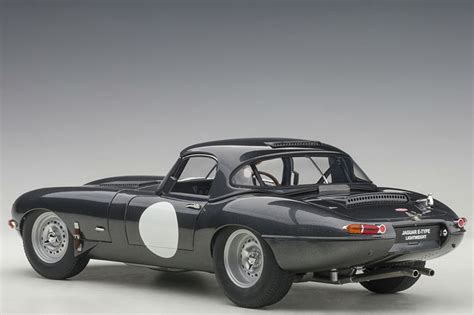 Jaguar E-Type Lightweight (1963) | 1:18 Scale Model Car | AUTOart ...