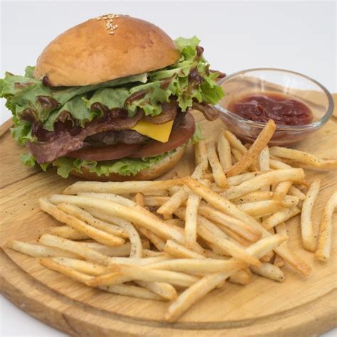 Bacon Cheese Burger | Bakerhaus - Food and Beverage