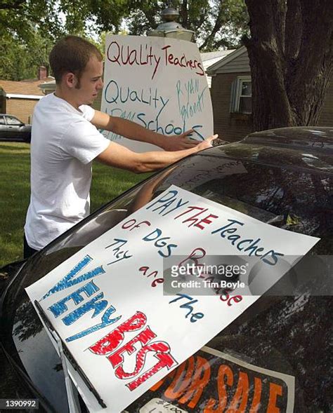 Downers Grove High School Photos and Premium High Res Pictures - Getty Images