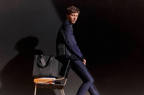 Louis Vuitton: Aerogram Collection – Discerning Gent