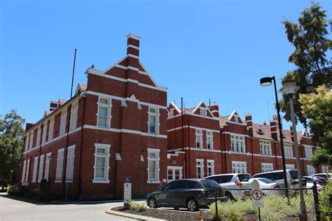 File:Perth Modern School, 2015 01.jpg - Wikimedia Commons