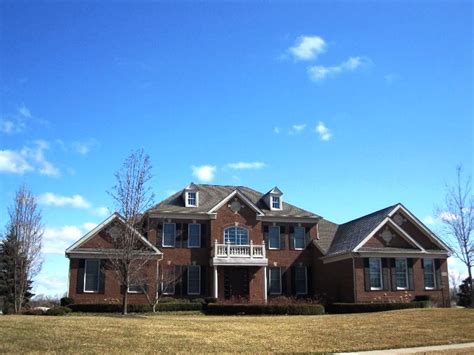 Find Your Dream Home in Island Lake of Novi | The DiMora Team