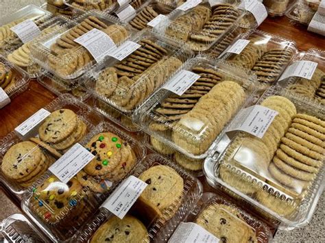 Publix Bakery: The Best Cakes, Breads, and Cookies To Buy