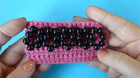 How to crochet with beads Вязание с бисером 31 - YouTube