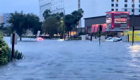 Tropical Storm Ian 8am Update: Major Central Florida Flooding & Damage At Universal Orlando