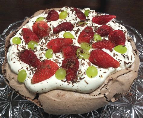 made by shas: Chocolate pavlova recipe