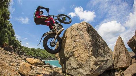 Video: Trials Bikers Defy The Laws Of Gravity