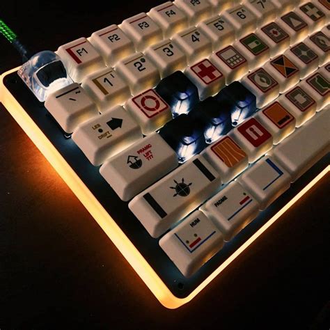 Mechanical gaming keyboard design. Custom RGB keyboard aesthetic. in ...