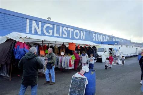 Edinburgh outdoor market's famous giant pink King Kong and where it is ...