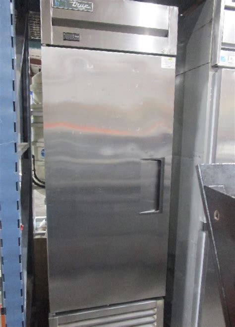 TRUE T-23F-HC STAINLESS STEEL 1 DOOR FREEZER | Vision Equipment