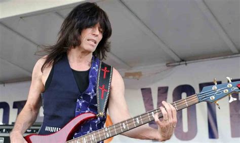 Bassist Rudy Sarzo announces his return to Quiet Riot