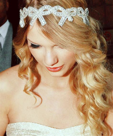 Taylor Swift | Hair styles, Wedding hairstyles, Headband styles